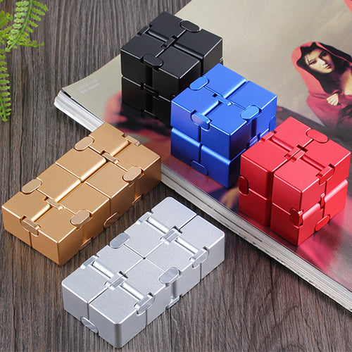 Aluminum infinity fidget cube desk toy